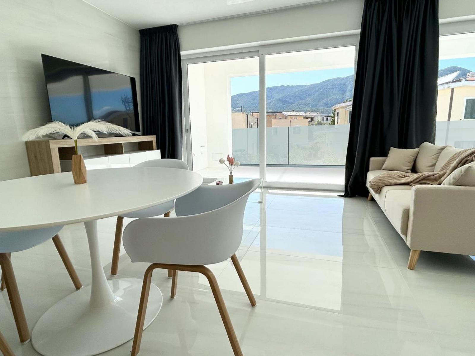 Smart Luxury Suites & Apartments Orosei Bagian luar foto